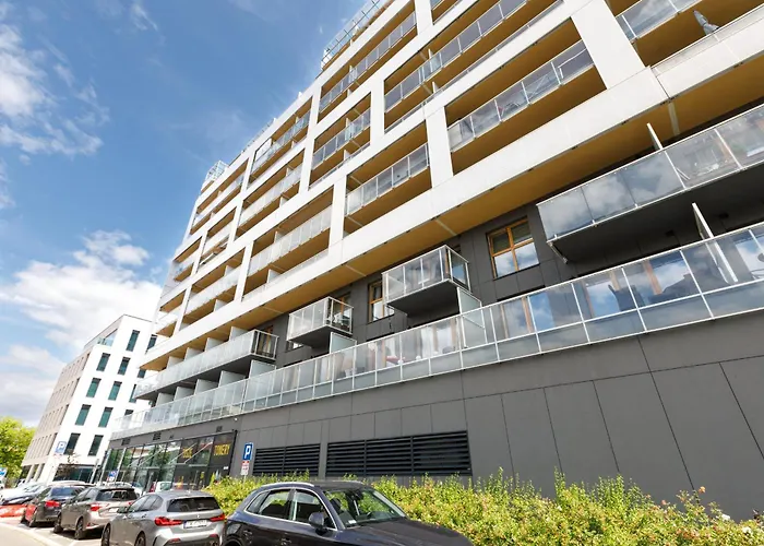 K39 Deluxe By Uniquerent ורוצלב