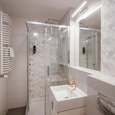 Krakowska 39 Deluxe With Balcony By Uniquerent