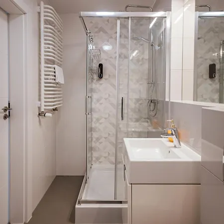 Krakowska 39 Deluxe With Balcony By Uniquerent Βρότσλαβ
