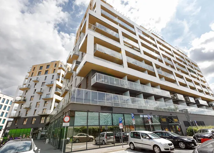 K39 Deluxe By Uniquerent ורוצלב